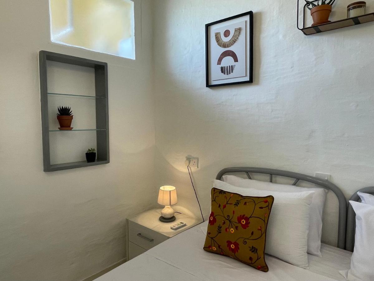 Penelope Townhouse Hotell Ghajn il-Kbira  Exteriör bild